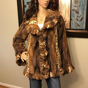 Damselle Fully Lined Leapord Print Coat